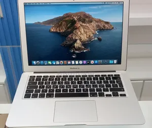 New Laptop Apple MacBook Air 2017 8GB Intel Core i5 SSD 128GB