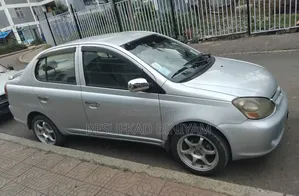 Toyota Platz 2005 Silver