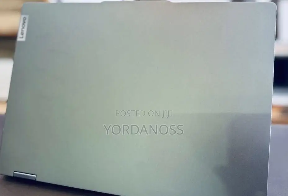 New Laptop Lenovo Yoga 7i 16GB AMD Ryzen 7 SSD 512GB