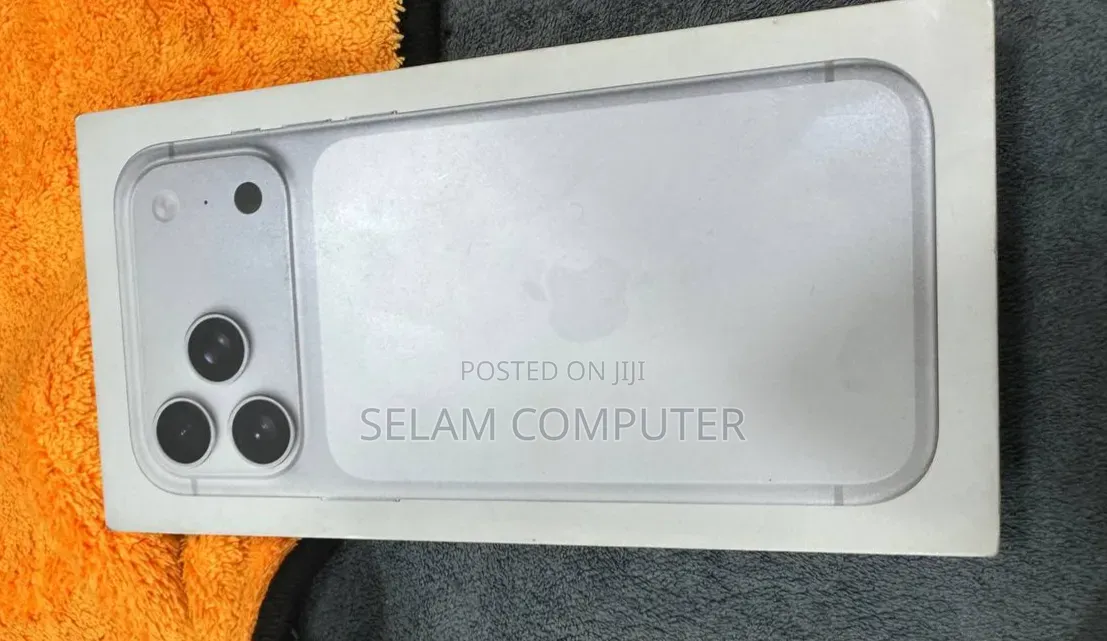 New Apple iPhone 17 Pro Max 256 GB Silver