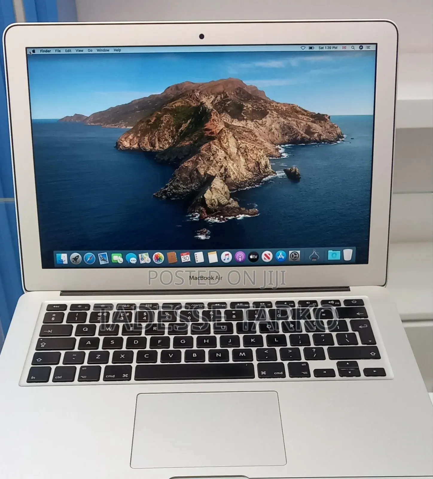 New Laptop Apple MacBook Air 2017 8GB Intel Core i5 SSD 128GB