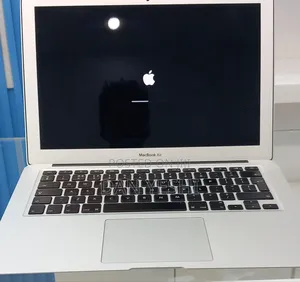 New Laptop Apple MacBook Pro 2017 8GB Intel Core i5 SSD 128GB