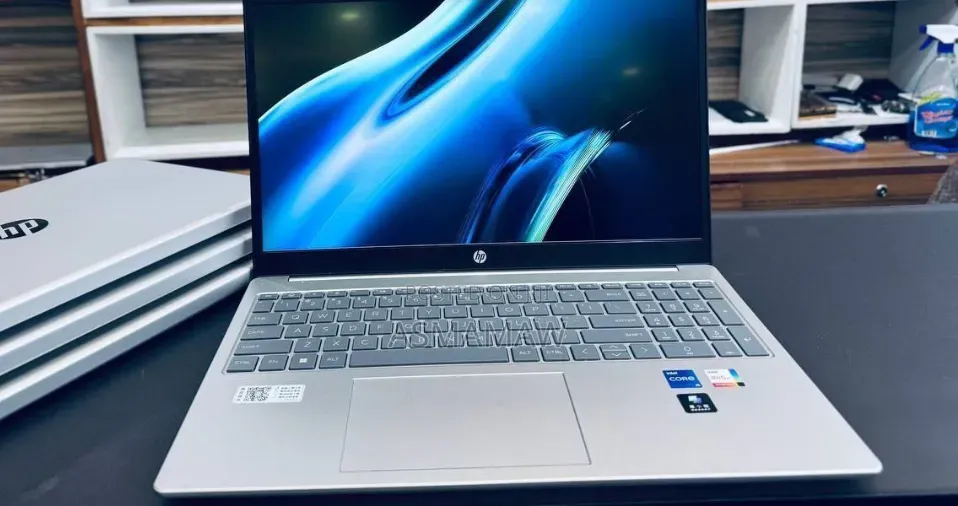 New Laptop HP EliteBook 840 8GB Intel Core i5 HDD 1T
