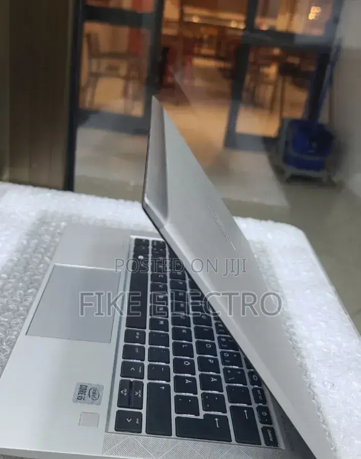 New Laptop HP EliteBook 840 8GB Intel Core i5 SSD 512GB