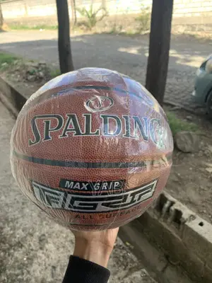 Spalding Max Grip