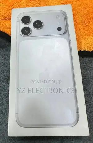 New Apple iPhone 17e 256 GB White