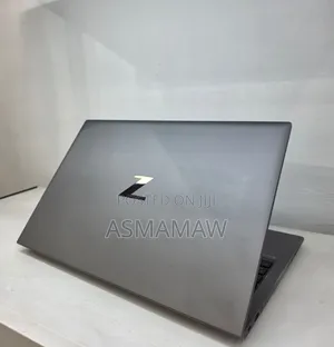 New Laptop HP ZBook Firefly G8 16GB Intel Core i7 SSD 512GB