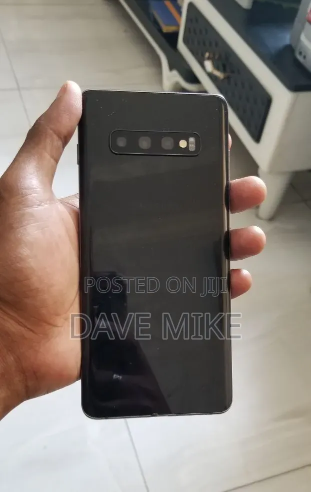 New Samsung Galaxy S10 Plus 128 GB Black