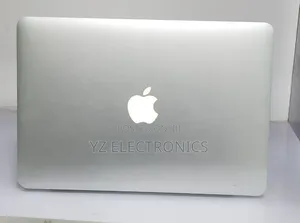 New Laptop Apple MacBook 2013 8GB Intel Core i7 SSD 256GB