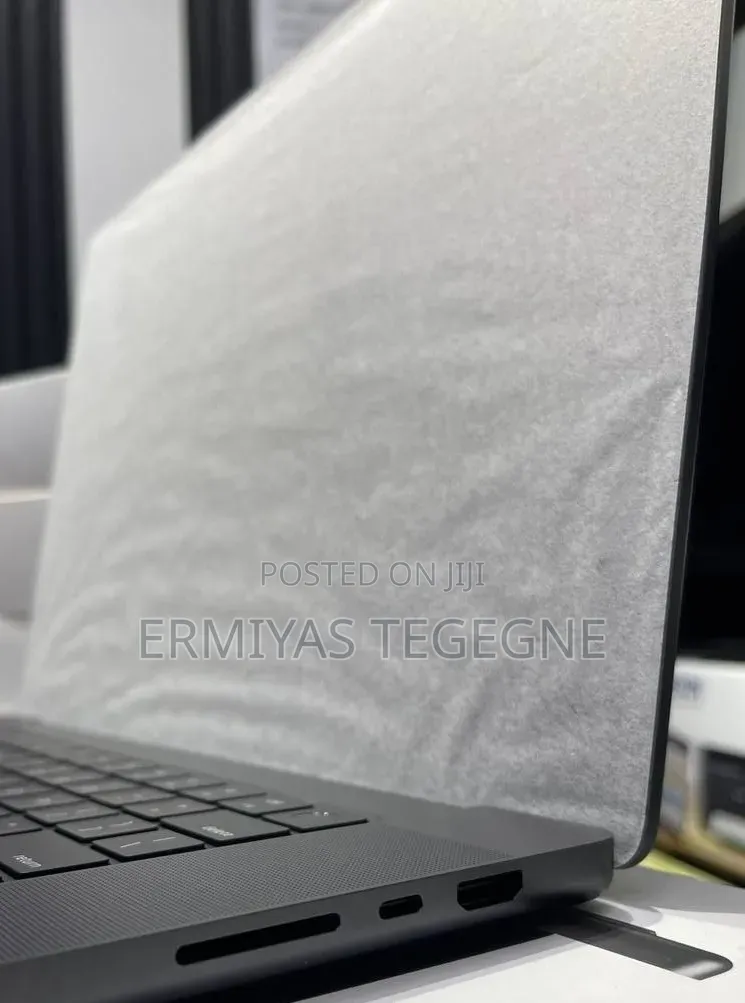 New Laptop Apple MacBook Pro M1 16GB Apple M1 SSD 512GB