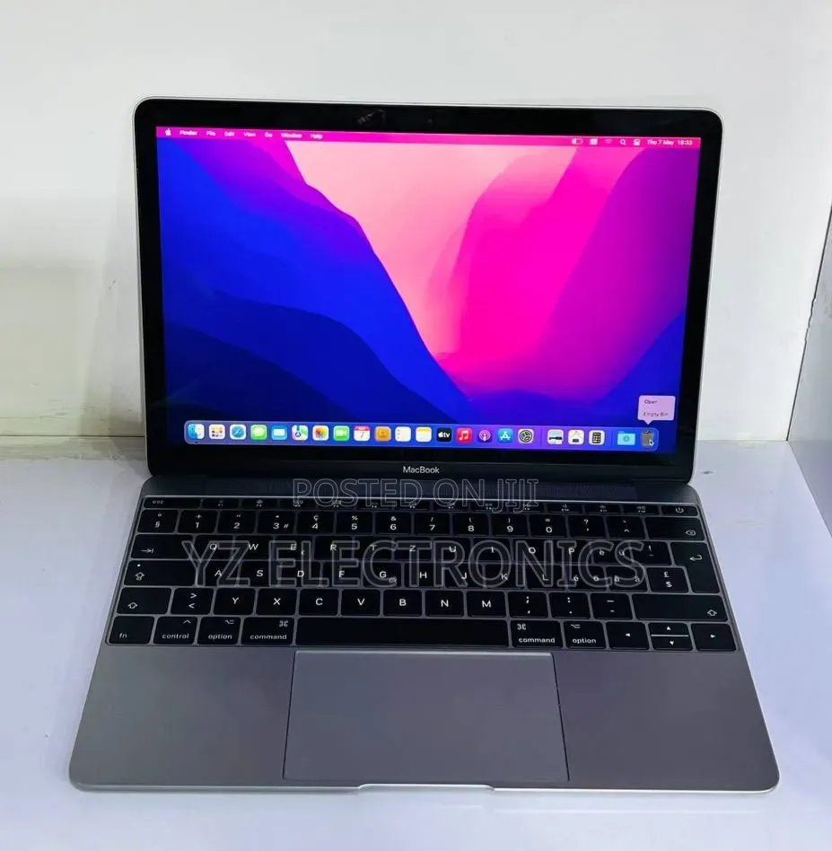New Laptop Apple MacBook Pro 2017 8GB Intel Core i5 SSD 512GB