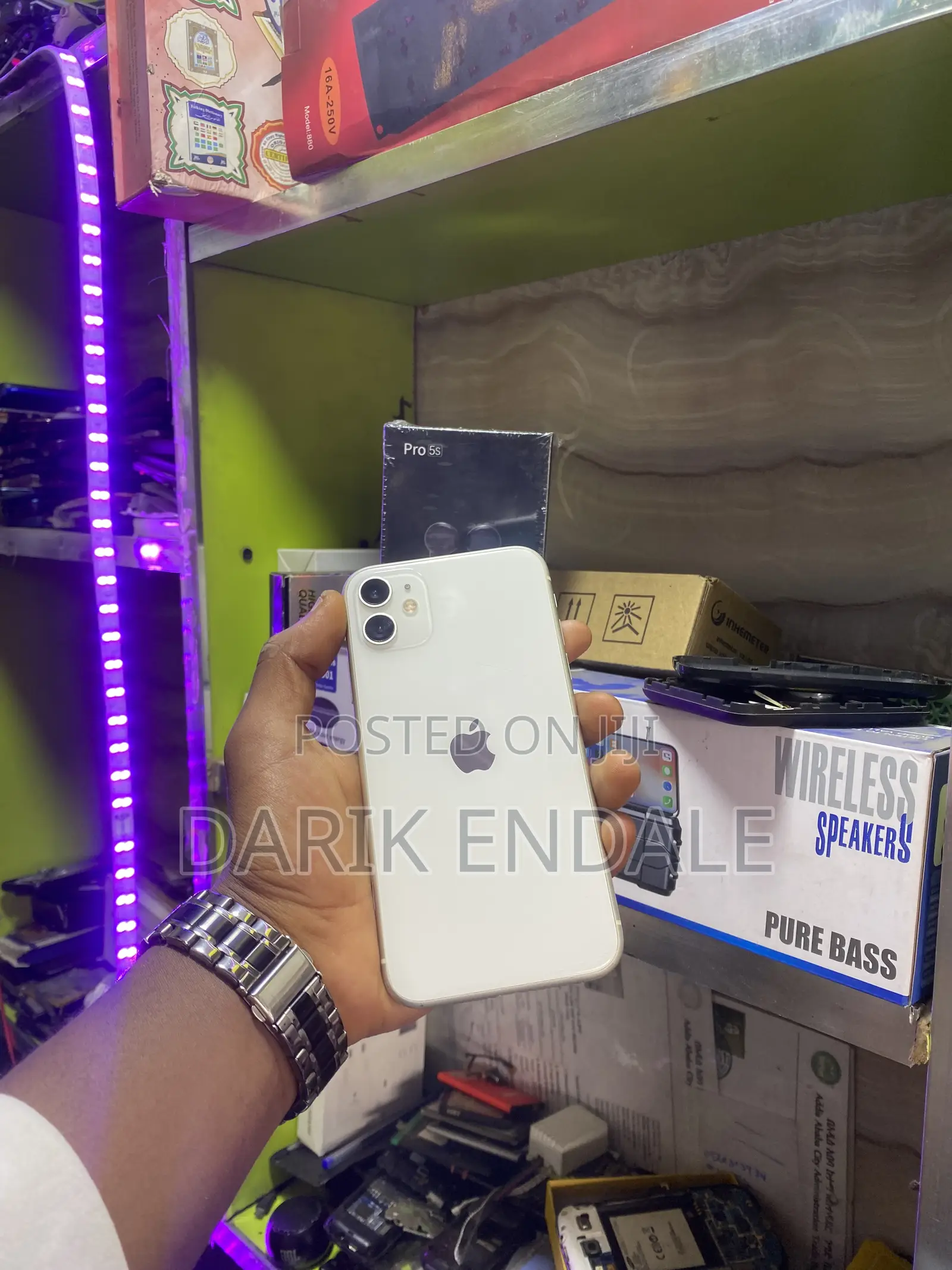Apple iPhone 11 64 GB White