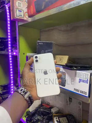 Apple iPhone 11 64 GB White