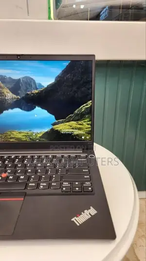 New Laptop Lenovo ThinkPad E15 16GB Intel Core i7 SSD 512GB