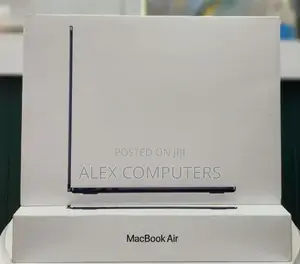 New Laptop Apple MacBook 16GB Apple M5 SSD 512GB