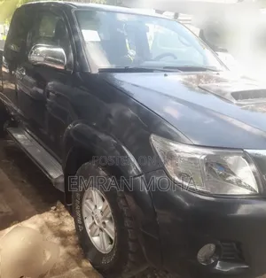 Toyota Hilux 2013 Gray