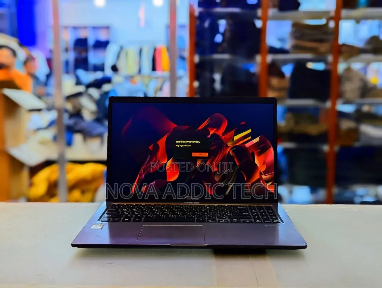 New Laptop Asus ASUSPRO B9440UA 8GB Intel Core i3 SSD 256GB