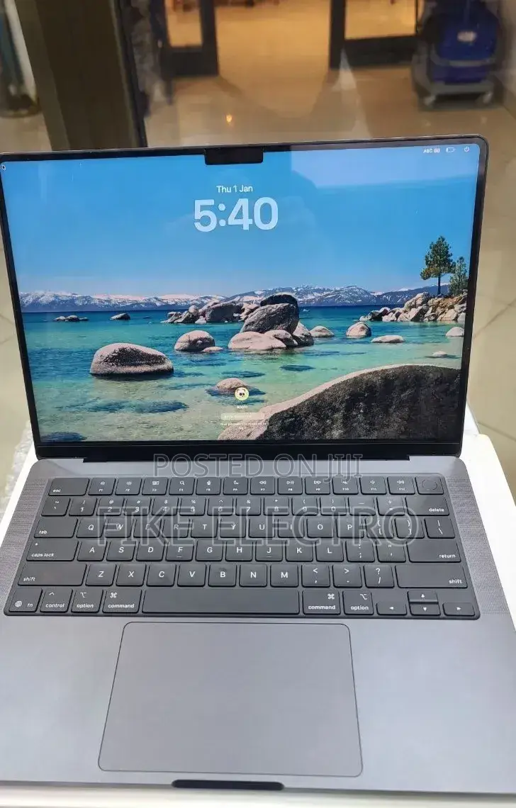 New Laptop Apple MacBook Pro 16GB Apple M5 Pro SSD 512GB