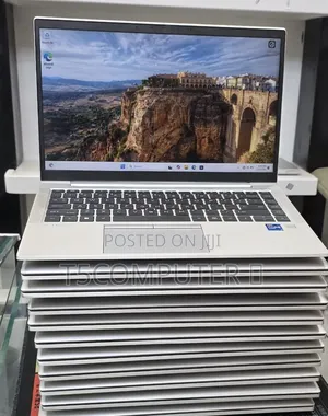 New Laptop HP EliteBook 840 G8 16GB Intel Core i7 SSD 512GB