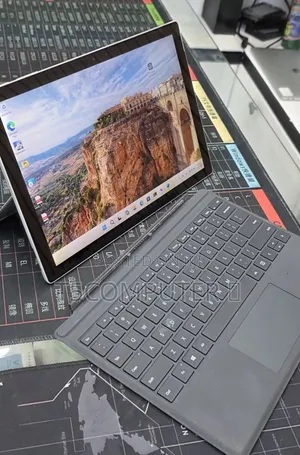 New Laptop Microsoft Surface Pro 7 16GB Intel Core i7 SSD 512GB