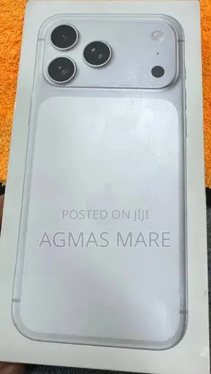 New Apple iPhone 17 Pro Max 256 GB Silver