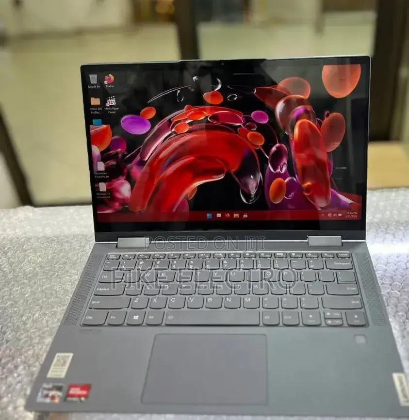 New Laptop Lenovo Yoga 7i 16GB AMD Ryzen 7 SSD 512GB