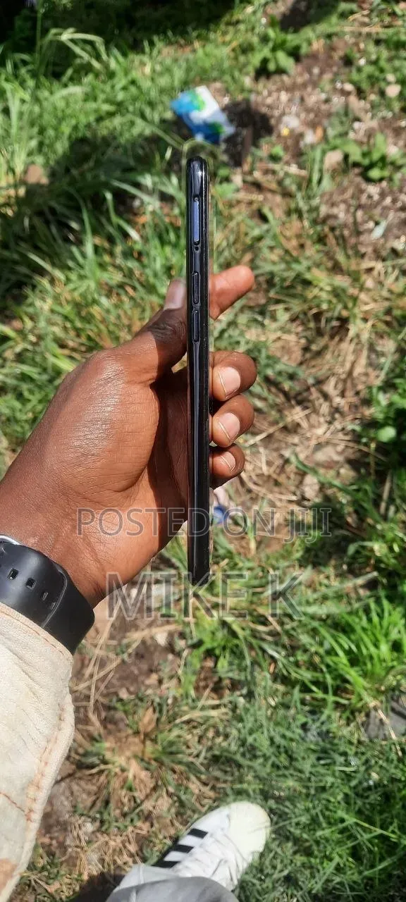 New Samsung Galaxy A10s 32 GB Black