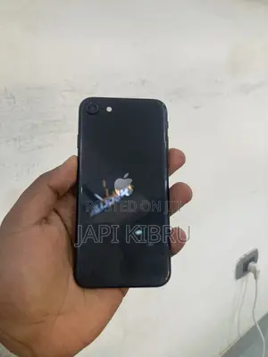 Apple iPhone SE 128 GB Black
