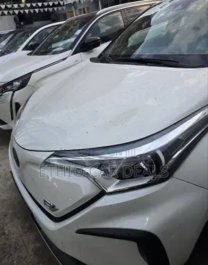 Toyota C-HR 2022 White
