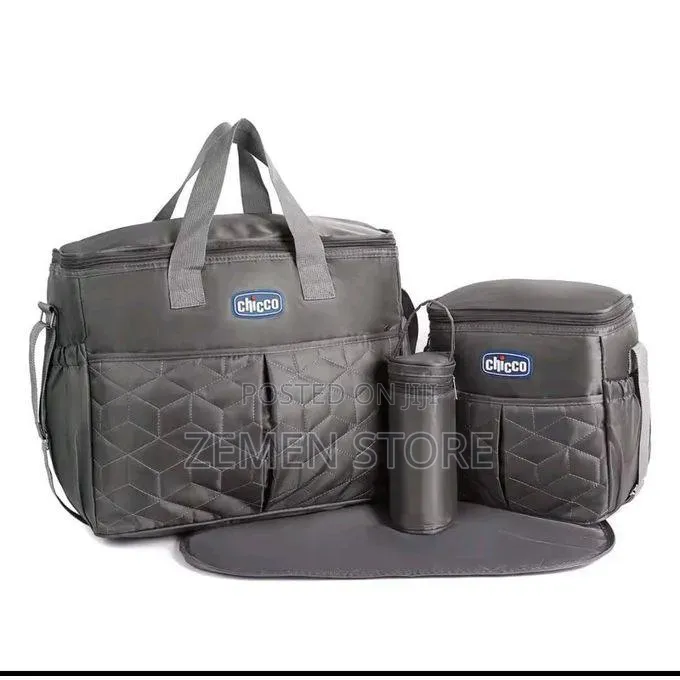 Chicco 5 In 1 Diaper Bag ለእናቶችም ሆነ ለአባቶች የሚሆን እጅግ ማራኪ ዲዛይን
