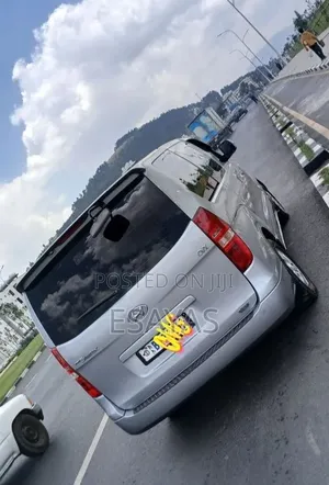 Hyundai H1 2014 Silver