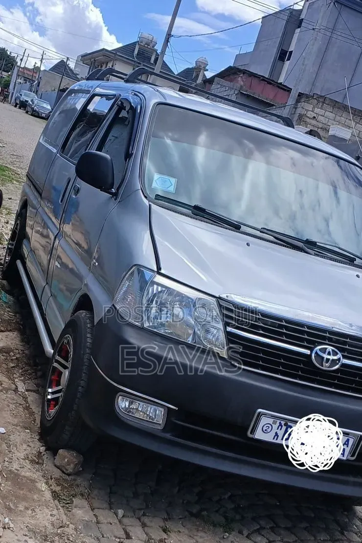 Toyota HiAce 2008 Silver