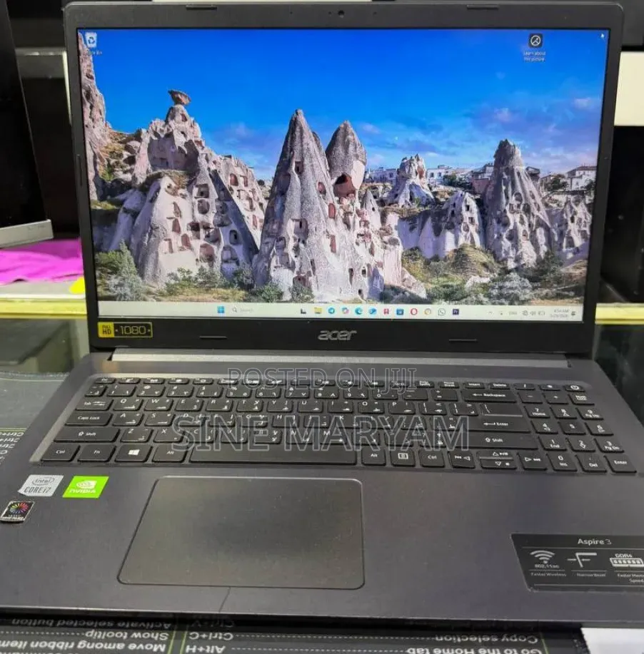 Laptop Acer Aspire 3 8GB Intel Core i7 HDD+SSD 1T