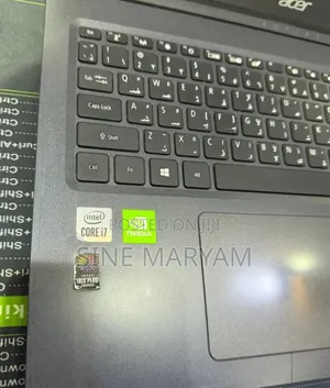 Laptop Acer Aspire 3 8GB Intel Core i7 HDD+SSD 1T