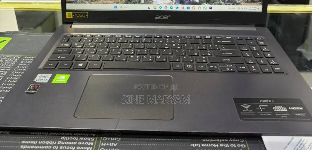Laptop Acer Aspire 3 8GB Intel Core i7 HDD+SSD 1T