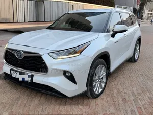 Toyota Highlander Hybrid 2024 White