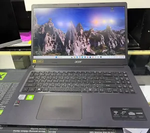 Laptop Acer Aspire 3 8GB Intel Core i7 HDD+SSD 1T