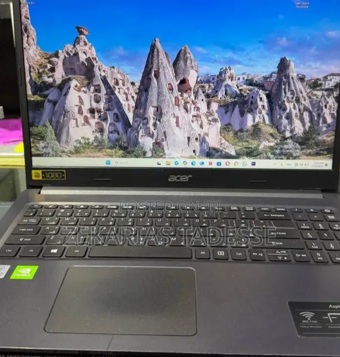 New Laptop Acer Aspire 3 8GB Intel Core i7 HDD+SSD 256GB