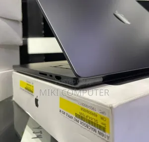 New Laptop Apple MacBook Pro 2024 M3 Max 16-inch 36GB Intel SSD 1T