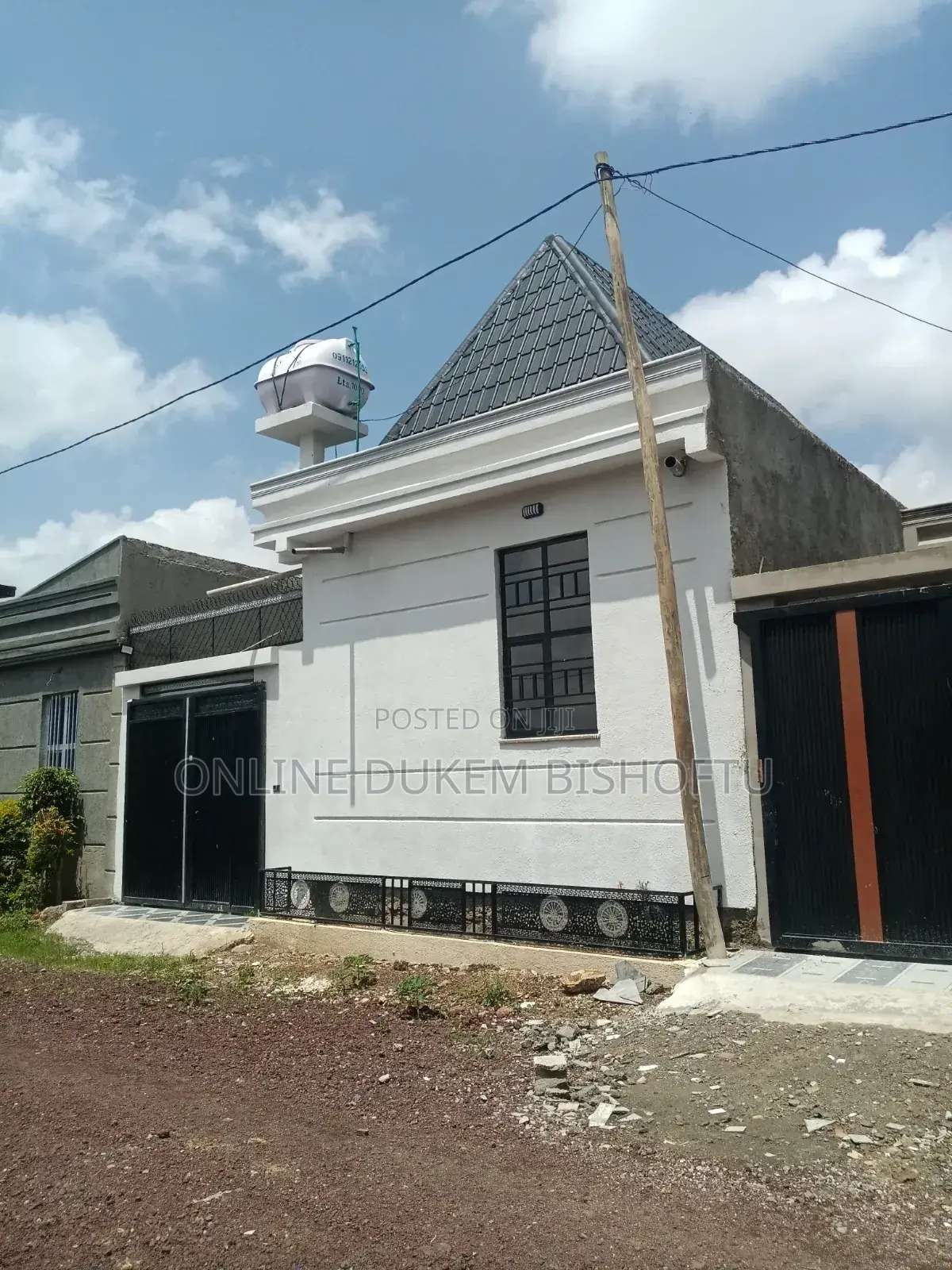 Furnished 8bdrm House in Dukem, East Shewa for sale