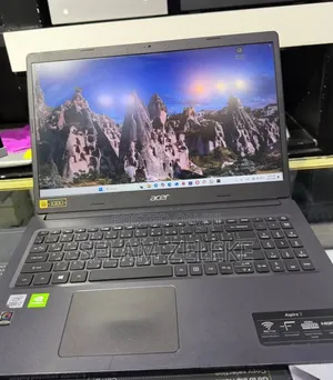 Laptop Acer Aspire 3 8GB Intel Core i7 HDD+SSD 1.5T