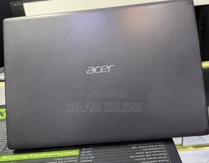Laptop Acer Aspire 3 8GB Intel Core i7 HDD+SSD 1.5T