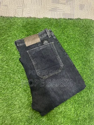 Men's Premium Dark Wash Denim Jeans •