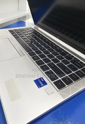 New Laptop HP EliteBook 840 G8 16GB Intel Core i7 SSD 512GB