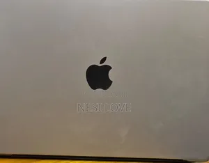 New Laptop Apple MacBook Pro 2020 M1 32GB SSD 512GB