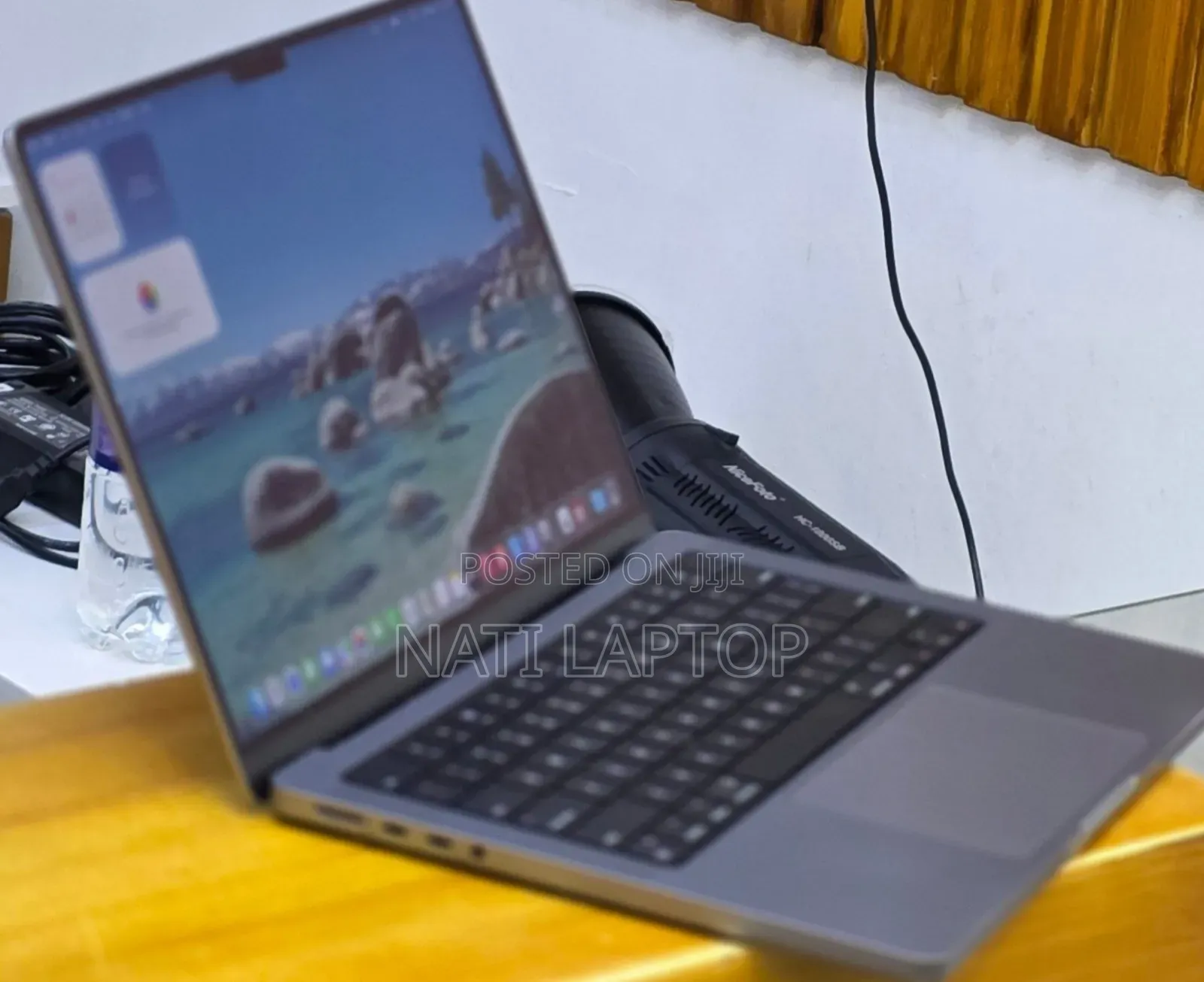 New Laptop Apple MacBook 32GB Apple M1 Pro SSD 512GB