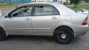 Toyota Corolla 2004 Gold