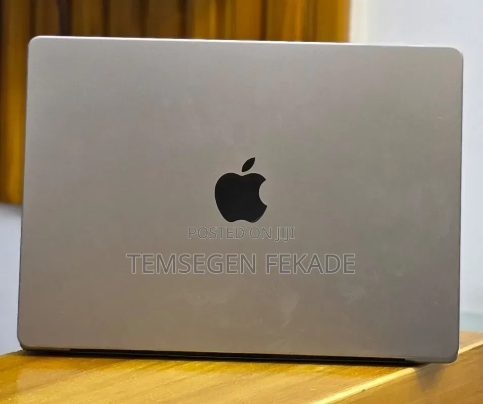 New Laptop Apple MacBook Pro 2021 M1 32GB Apple M1 Pro SSD 512GB