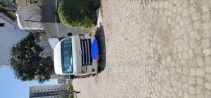 Toyota HiAce 2013 White