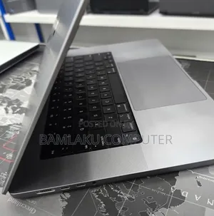 New Laptop Apple MacBook Pro 2021 M1 32GB Apple M1 Max SSD 1T